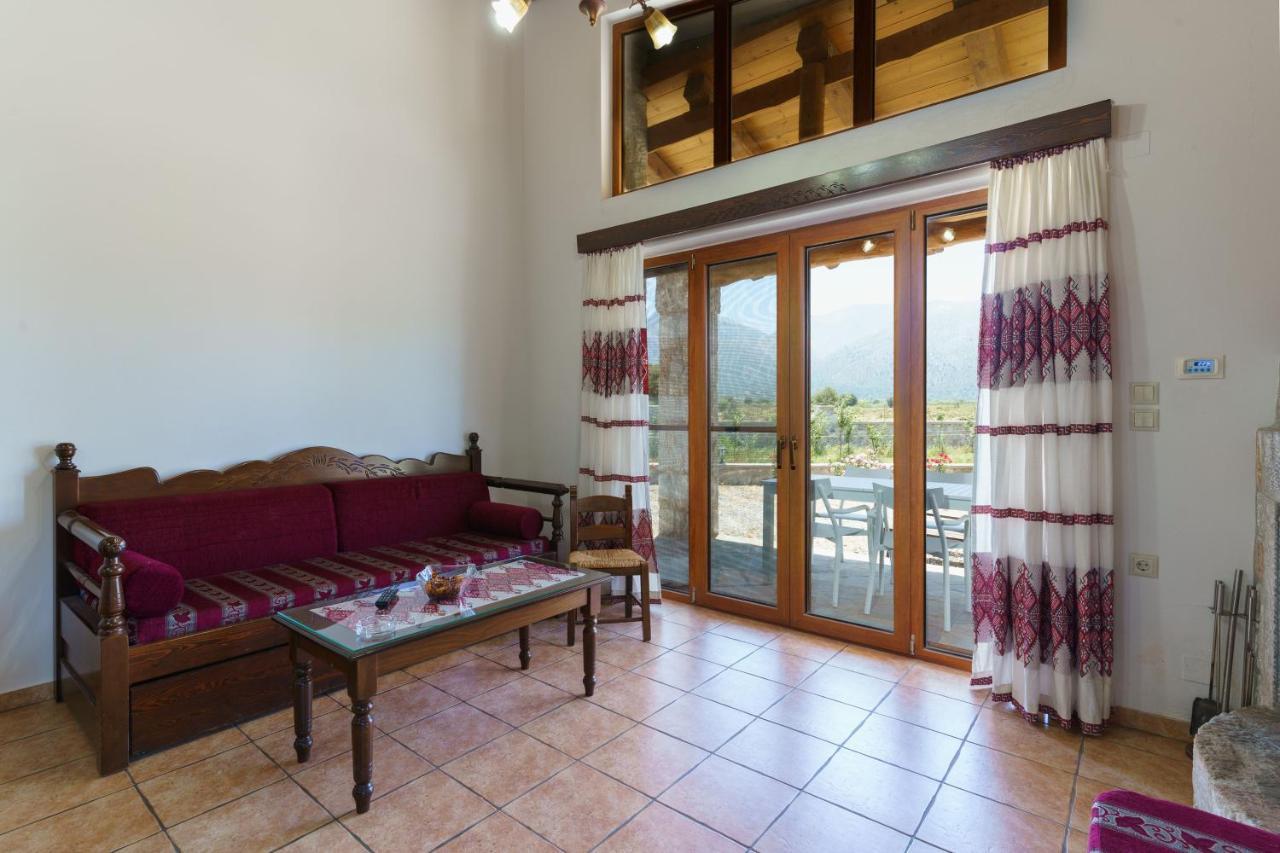 Omalos Village Exterior photo